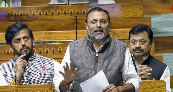 निशिकांत दुबे ने राहुल पर भारत को तोड़ने की साजिश में शामिल होने का आरोप लगाया