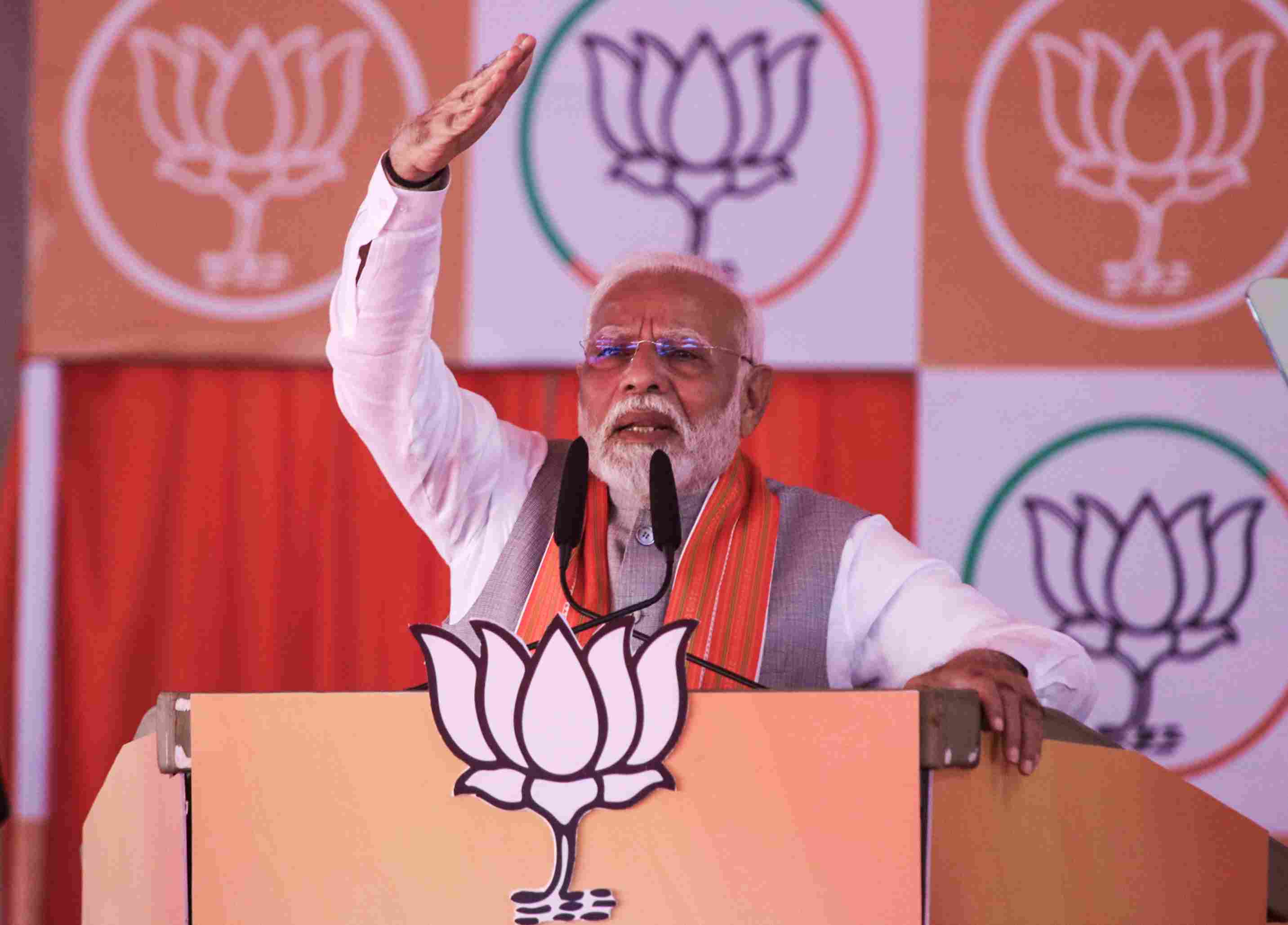 लोक सेवाओं में ऐसे युवाओं को लाना होगा जो सरकारी पद से नहीं, जनसेवा से आकर्षित हों: मोदी
