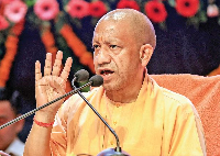 उत्तर प्रदेश में माफिया और मच्छर की तरह समाप्त हो गया इंसेफेलाइटिस: योगी आदित्यनाथ