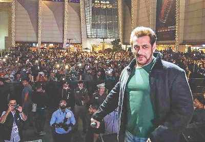 मुंबई पुलिस को मिला सलमान से पांच करोड़ रुपये की रंगदारी मांगने का संदेश, जांच शुरू