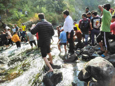उत्तराखंड में बस खाई में गिरी, 36 यात्रियों की मौत